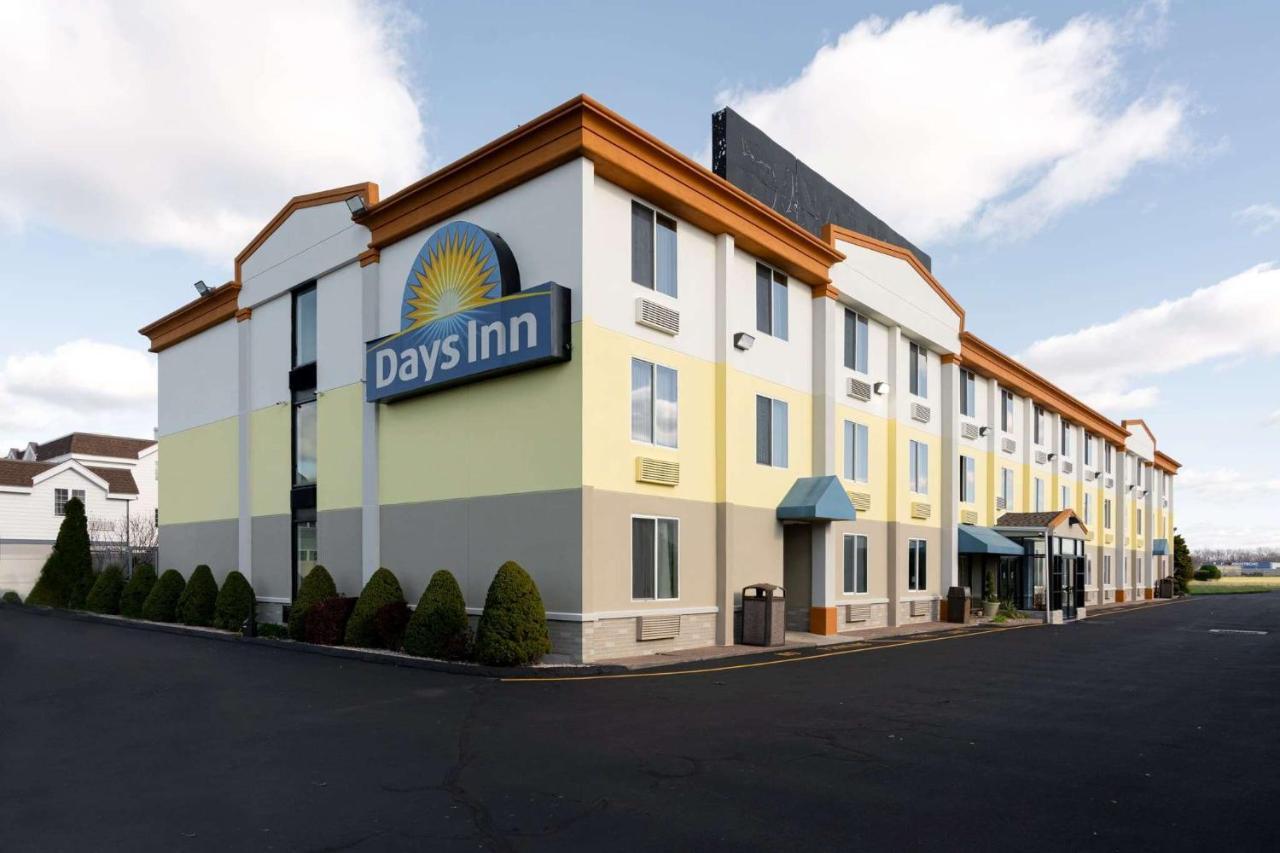 Days Inn By Wyndham Hartford/Closest Downtown Eksteriør billede